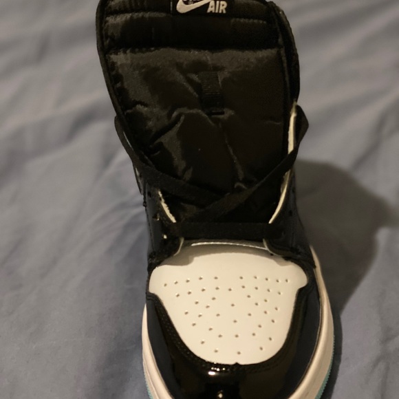 Jordan 1 TEAL - Picture 3 of 5